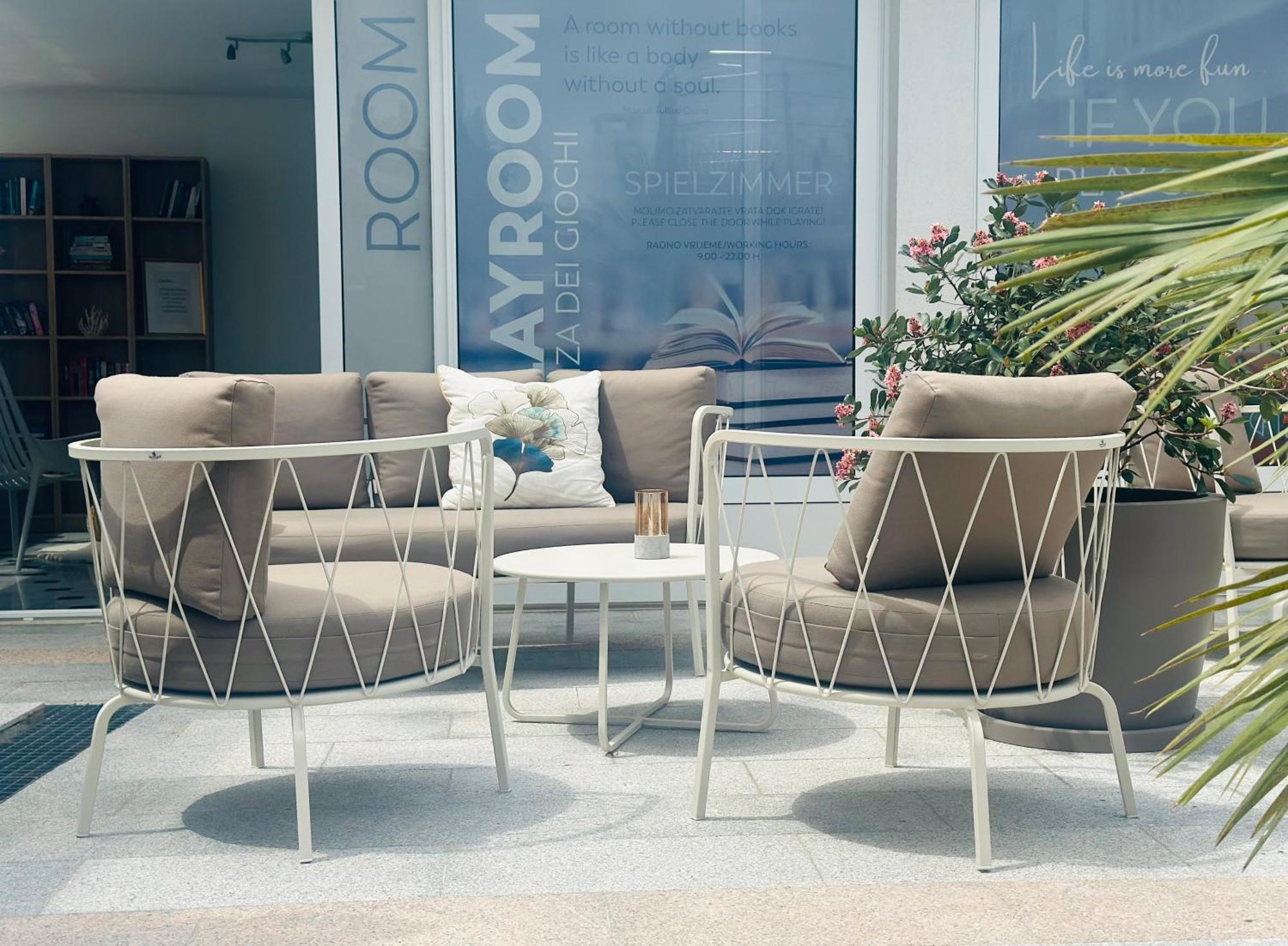 Villa Ana Τρογκίρ Εξωτερικό φωτογραφία