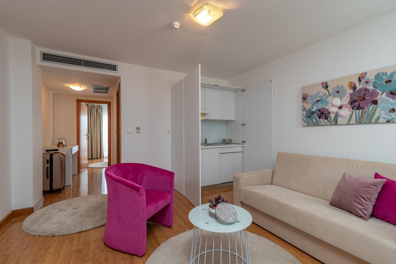 Villa Ana Τρογκίρ Εξωτερικό φωτογραφία