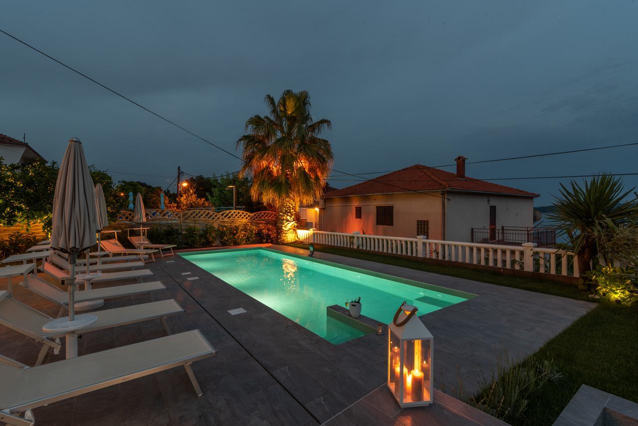 Villa Ana Τρογκίρ Εξωτερικό φωτογραφία